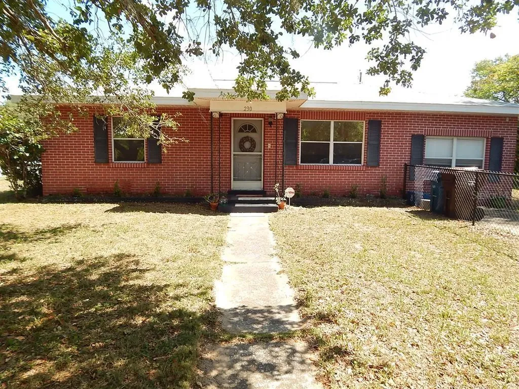 230 Townsend Avenue Lake Wales FL 33853