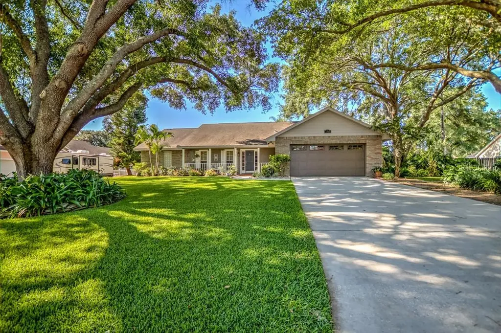 2705 Mock Orange Court Valrico FL 33594