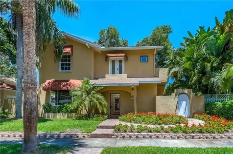 815 18th Avenue NE St Petersburg FL 33704