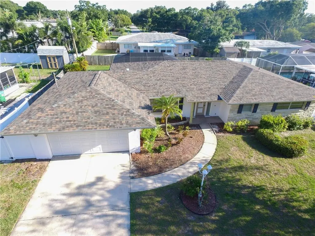 1723 Lakeview Road Clearwater FL 33756