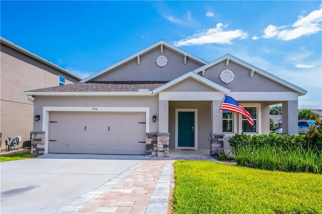 906 Berry Leaf Court Apopka FL 32703