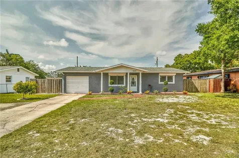 5619 30th Avenue N St Petersburg FL 33710