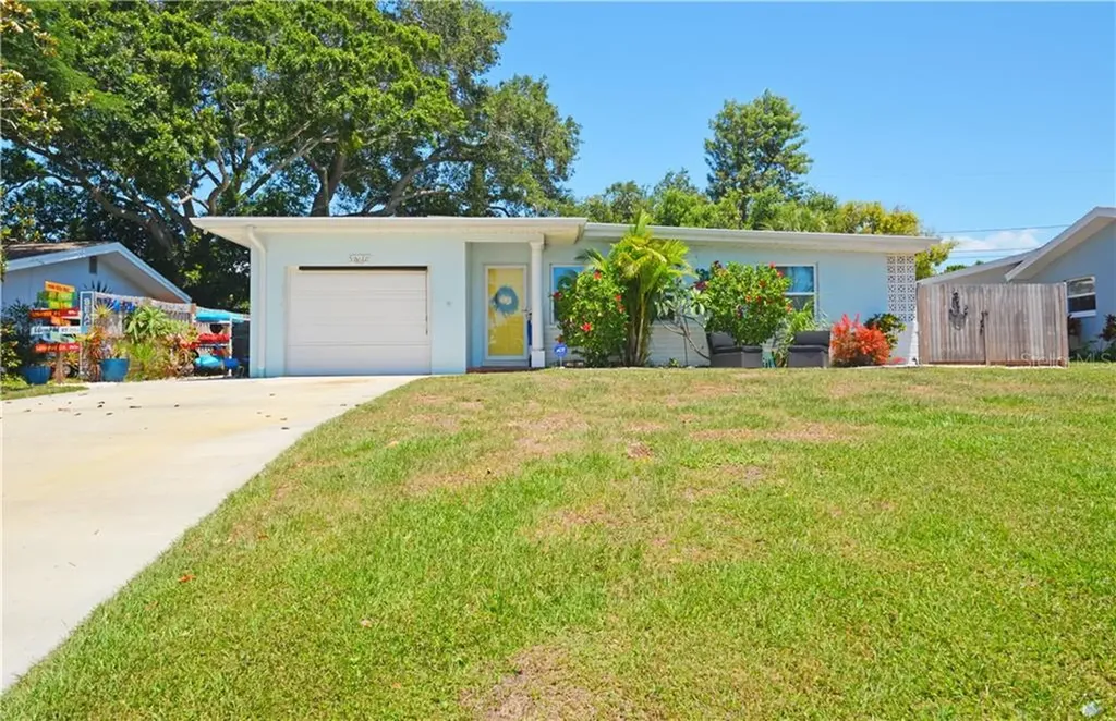 12037 145th Street Largo FL 33774