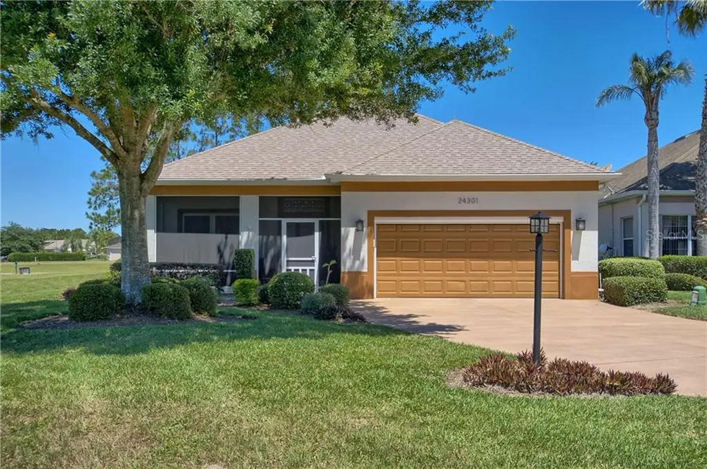 24301 Amberleaf Court Leesburg FL 34748