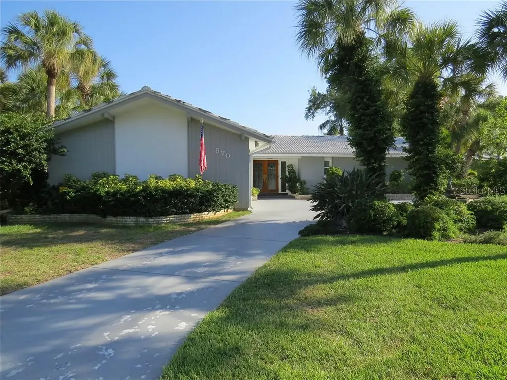 570 Commonwealth Place Sarasota FL 34242