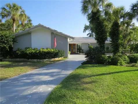 570 Commonwealth Place Sarasota FL 34242