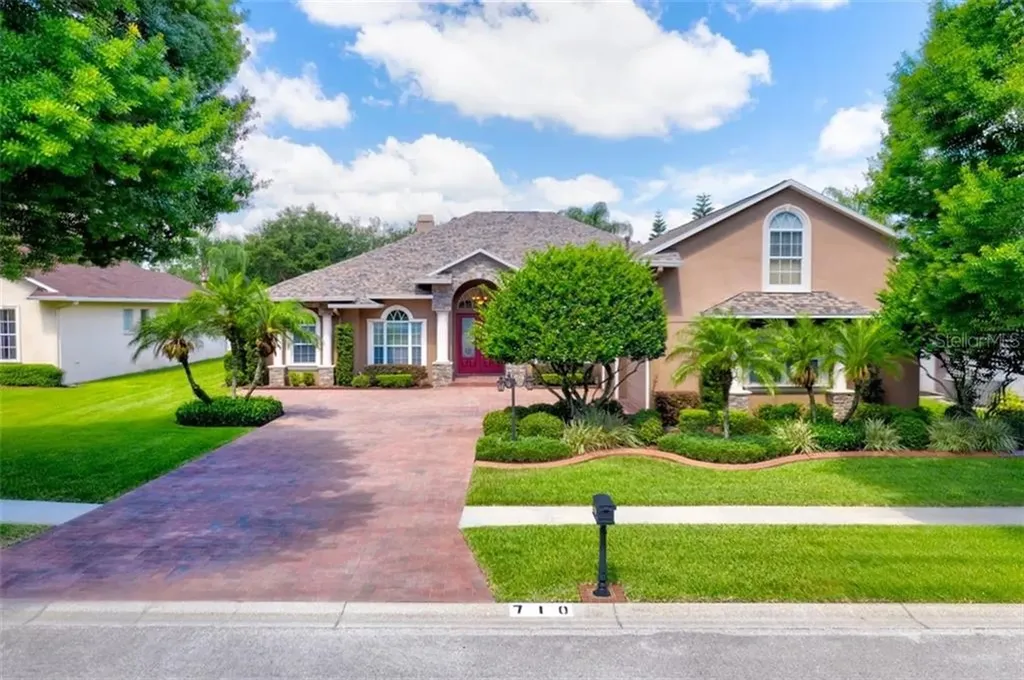 710 Charter Wood Place Valrico FL 33594