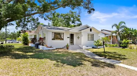 1500 29th Avenue N St Petersburg FL 33704