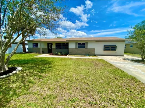 6201 Tampa Shores Boulevard Tampa FL 33615