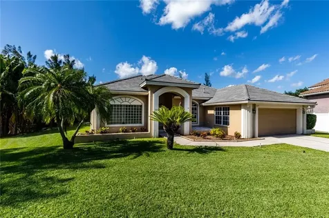 5119 Queen Palm Terrace NE St Petersburg FL 33703