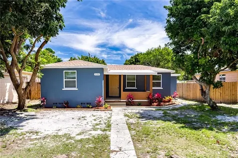 3102 58th Avenue N St Petersburg FL 33714