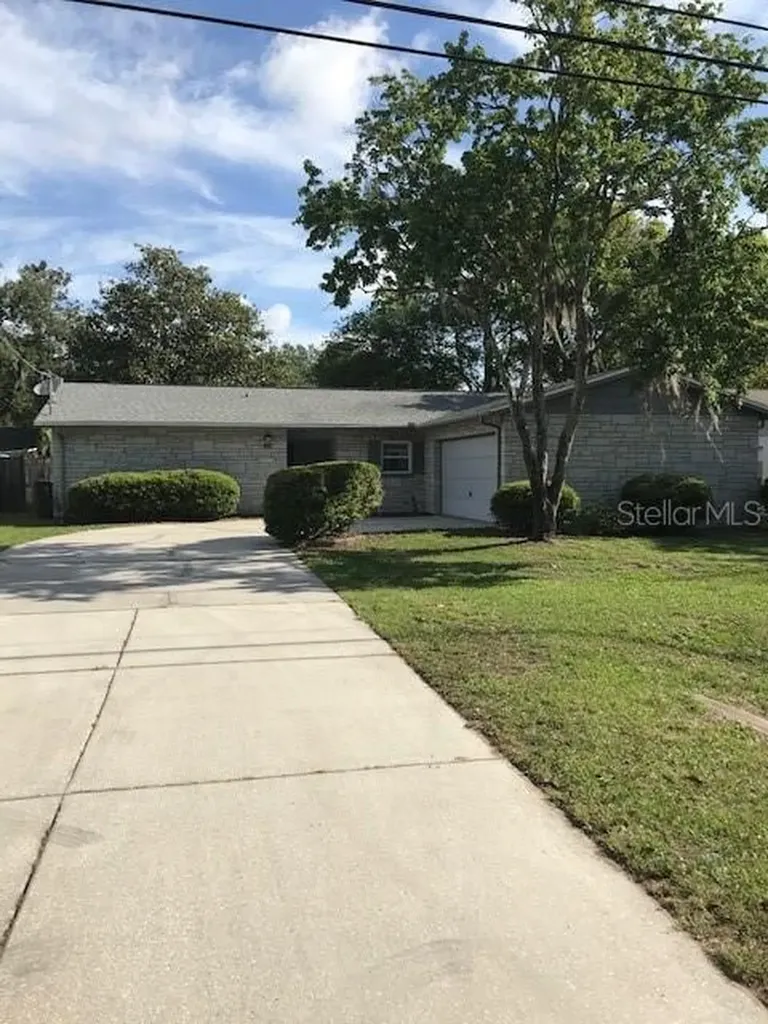 610 W Windhorst Road Brandon FL 33510