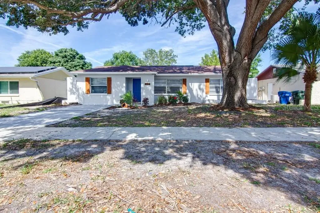 2704 Fulton Street SW Largo FL 33774