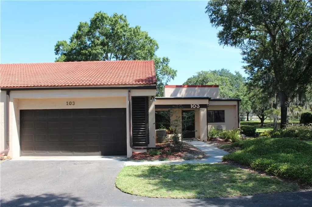 103 Capri Court N Plant City FL 33566