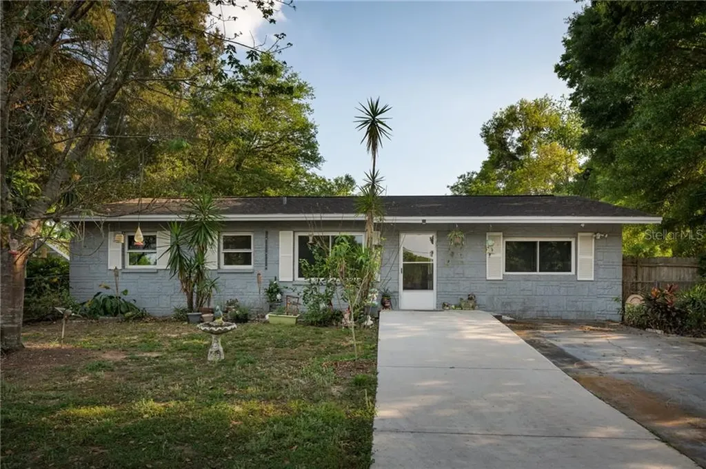 37234 Nicole Avenue Zephyrhills FL 33541