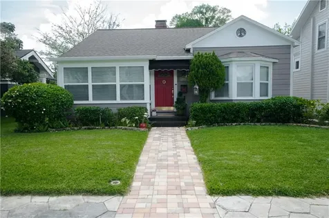 1444 13th Street N St Petersburg FL 33704
