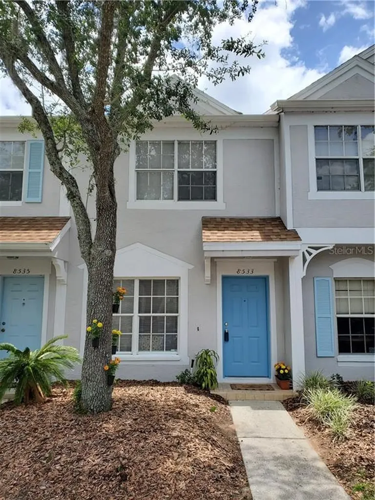 8533 Hunters Key Circle Tampa FL 33647