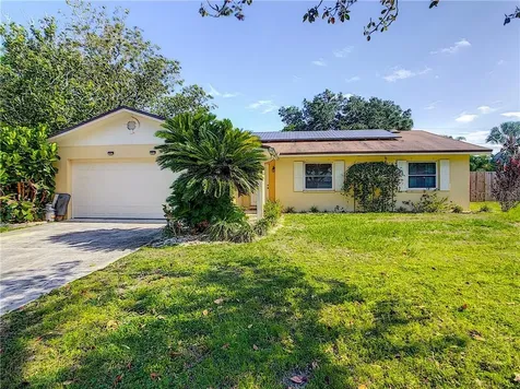 302 Greenwoods Lane Lakeland FL 33813