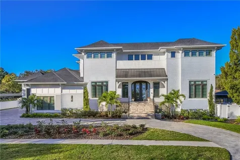 2611 S Dundee Street Tampa FL 33629