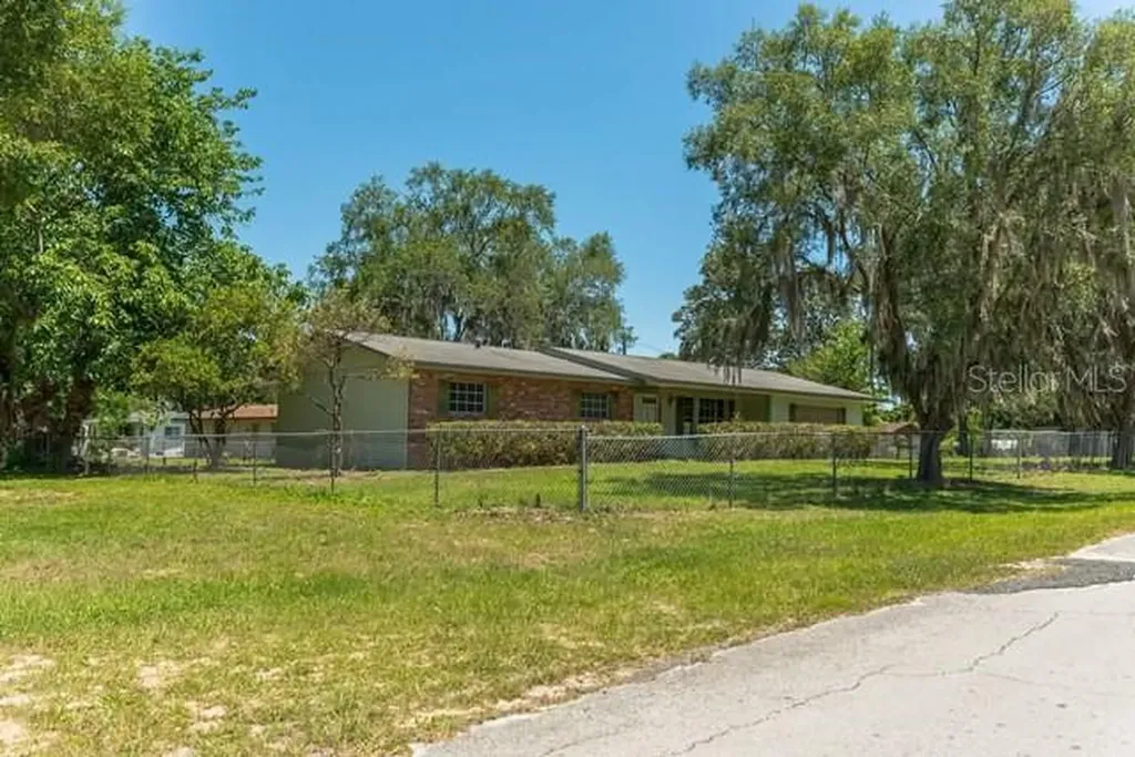 4001 SW 22nd Street Ocala FL 34474