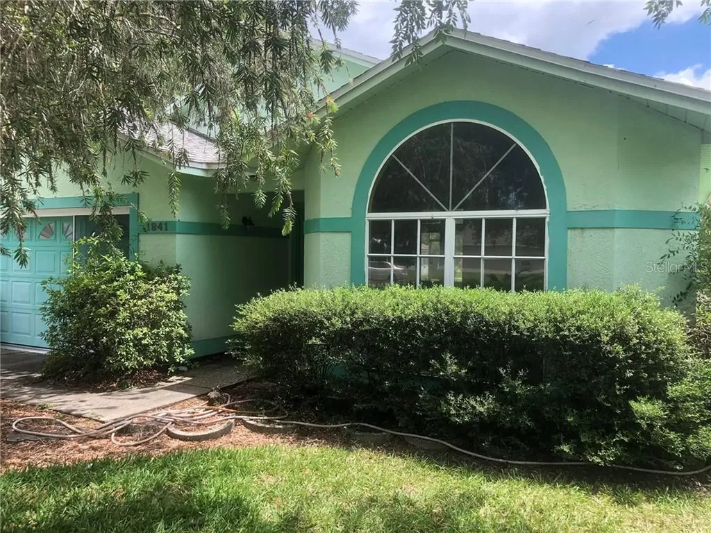 1841 Tamarac Court Wesley Chapel FL 33543