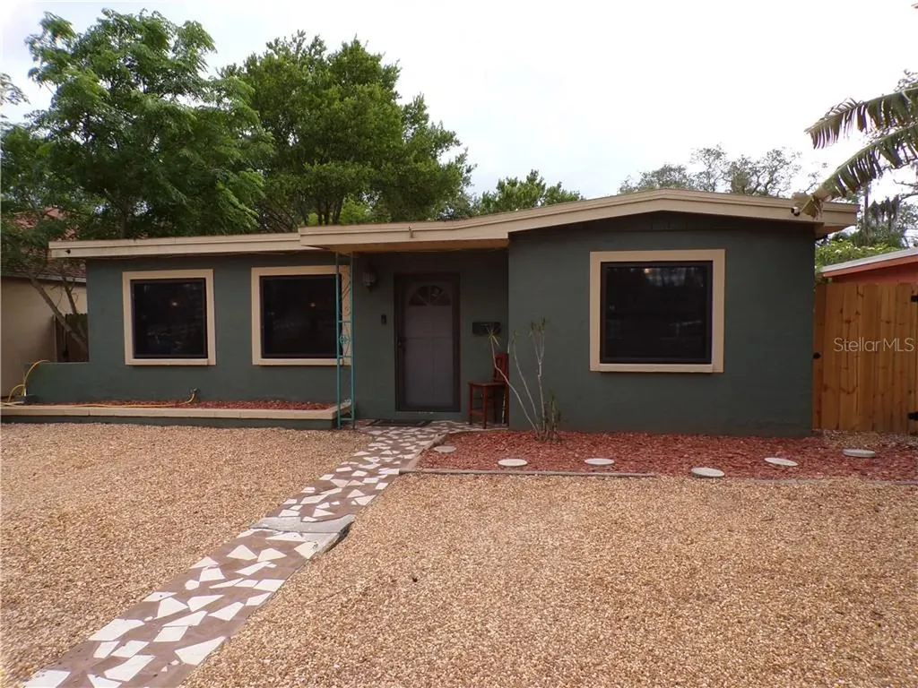 2866 50th Avenue S St Petersburg FL 33712