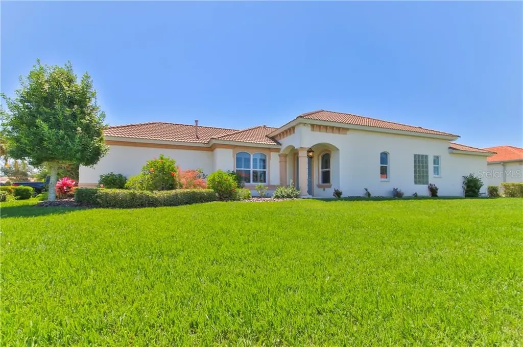 7502 Birds Eye Terrace Bradenton FL 34203