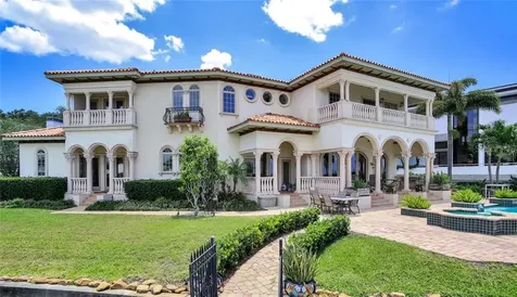 4929 New Providence Avenue Tampa FL 33629
