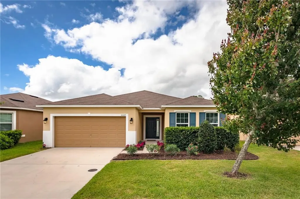 5009 Grassy Knoll Drive Tavares FL 32778