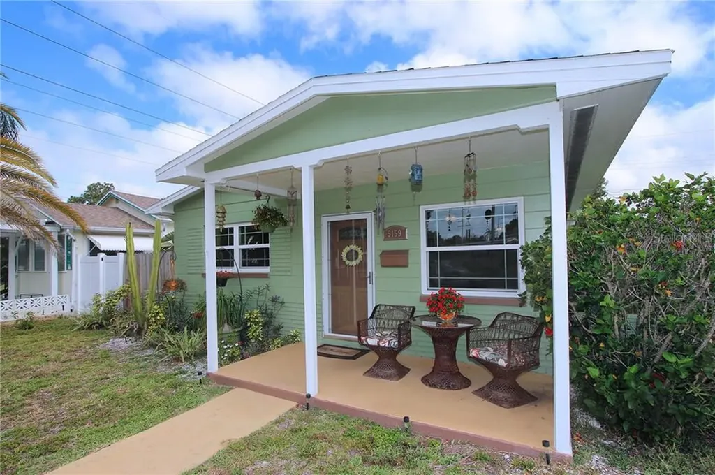 5159 7th Avenue N St Petersburg FL 33710