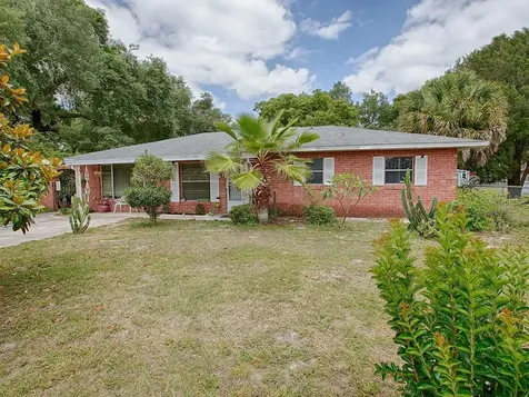 2108 Hollywood Drive Leesburg FL 34748