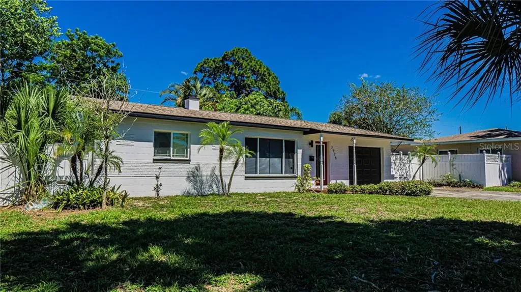 2975 67th Way N St Petersburg FL 33710