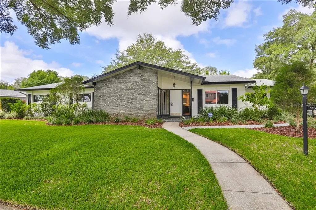11504 Carrollwood Drive Tampa FL 33618