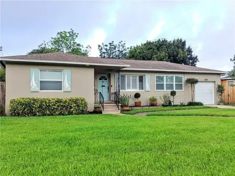 3320 Melton Street N St Petersburg FL 33704