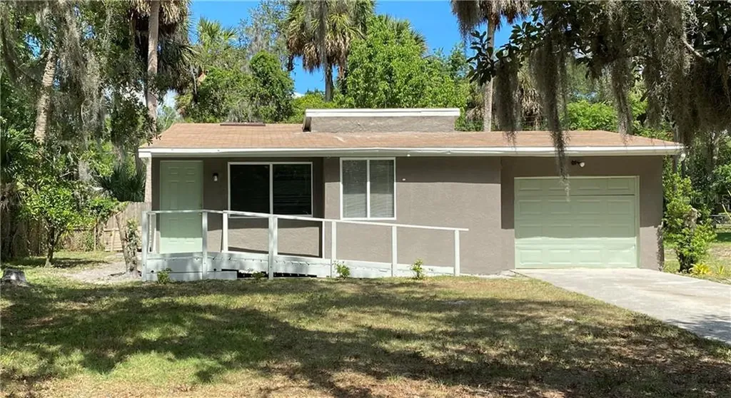 203 S Mulberry Avenue Sanford FL 32771