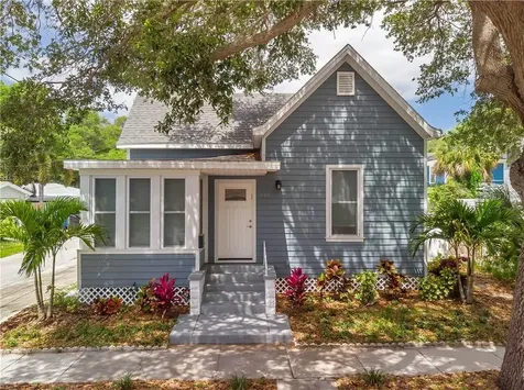 940 Locust Street NE St Petersburg FL 33701