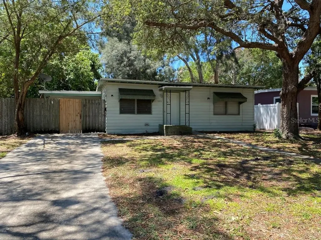 1126 59th Avenue N St Petersburg FL 33703