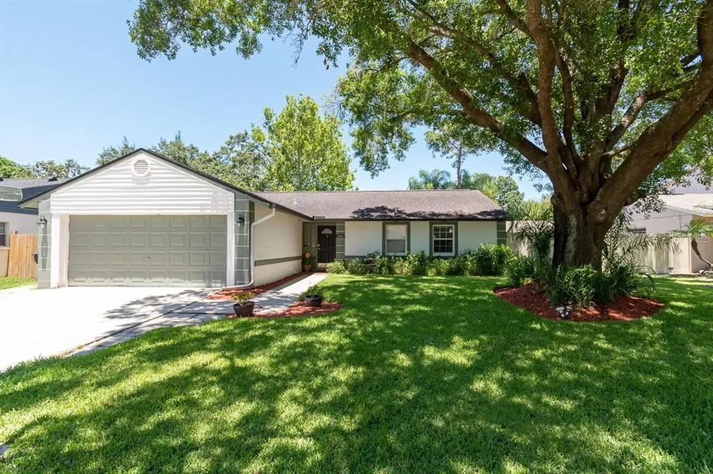 1306 Country Elm Court Lutz FL 33549