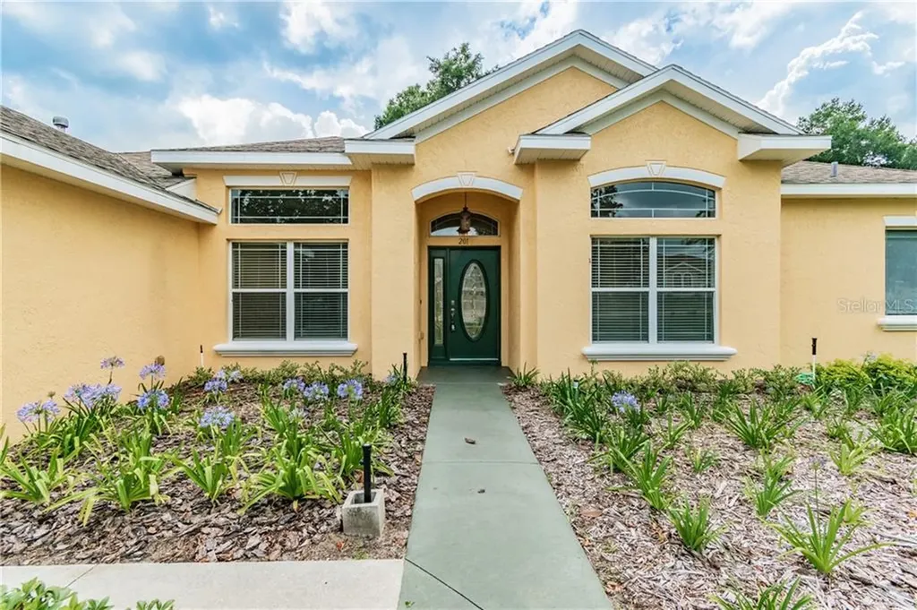 201 Crystal Ridge Road Deland FL 32720