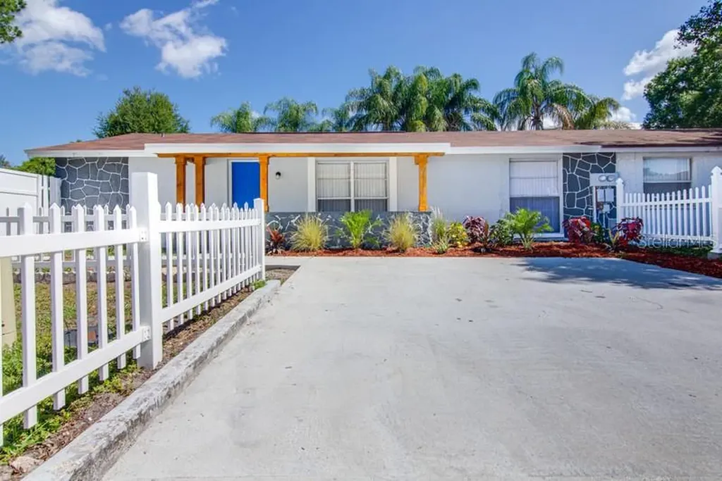8910 Covered Bridge Court Tampa FL 33634