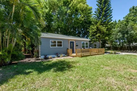 5900 Foch Street NE St Petersburg FL 33703
