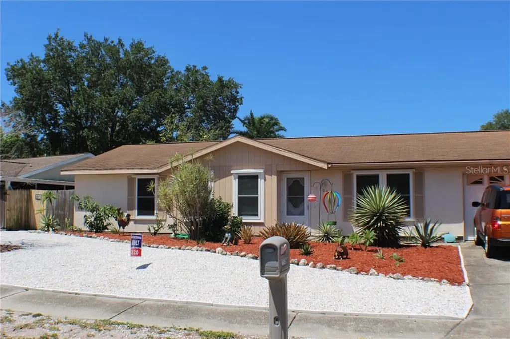 6605 36th Avenue Drive W Bradenton FL 34209
