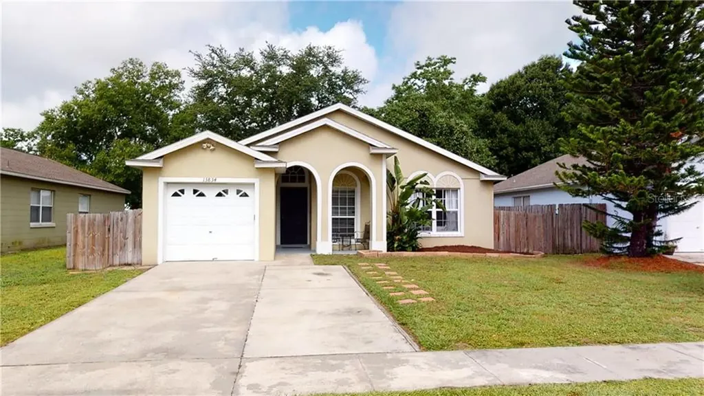 13834 Glasser Avenue Orlando FL 32826