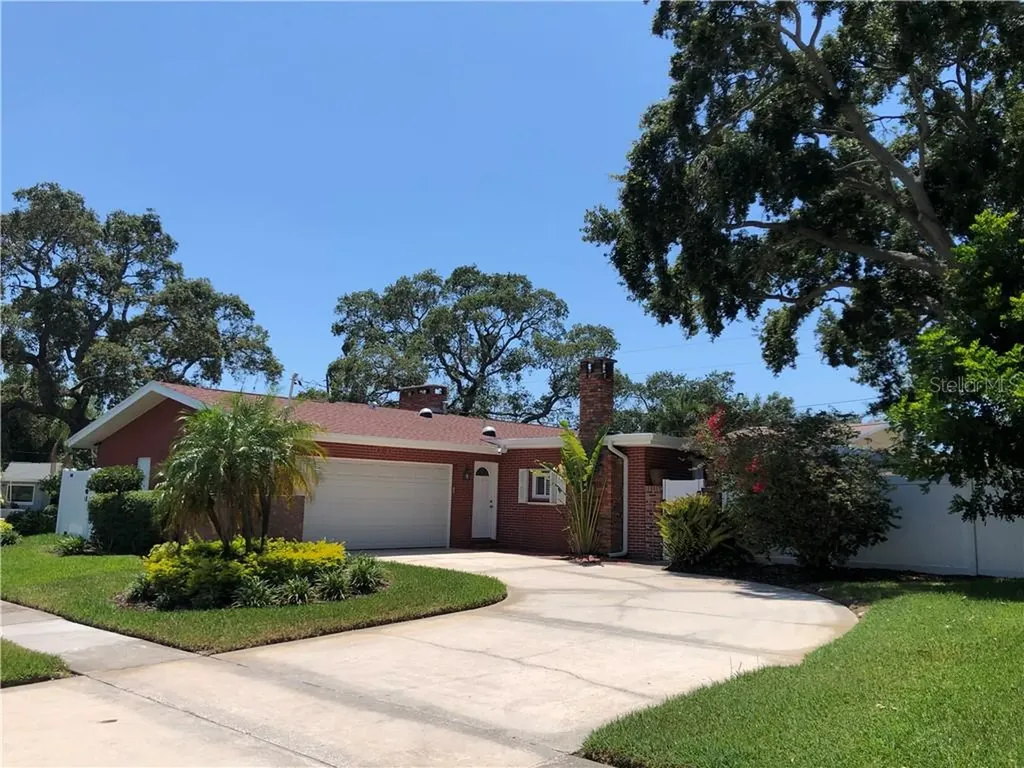 14201 Yacht Club Boulevard Seminole FL 33776
