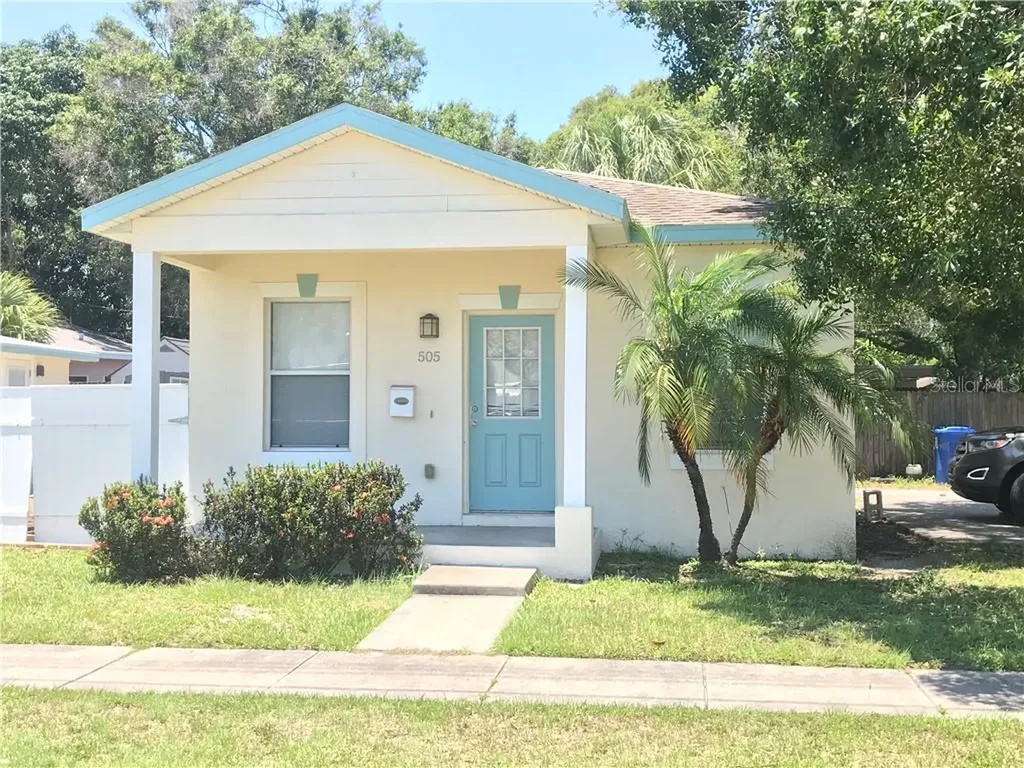 501 37th Avenue N St Petersburg FL 33704