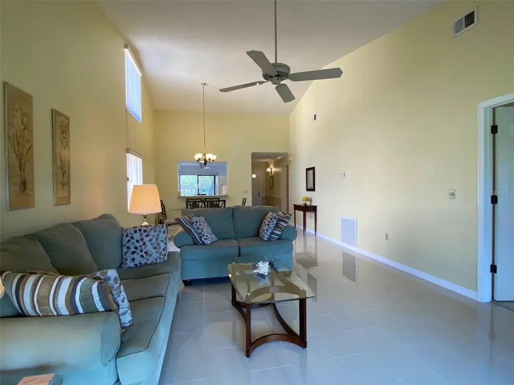 6281 Timberlake Drive Sarasota FL 34243