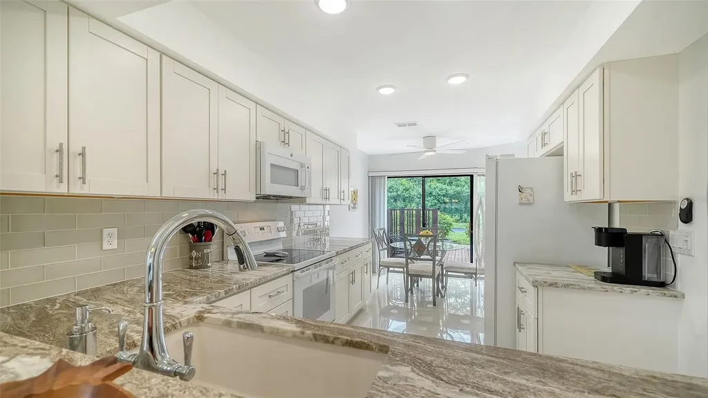 6281 Timberlake Drive Sarasota FL 34243