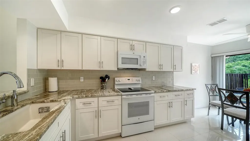 6281 Timberlake Drive Sarasota FL 34243