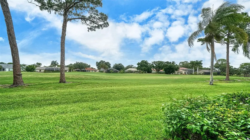 6281 Timberlake Drive Sarasota FL 34243