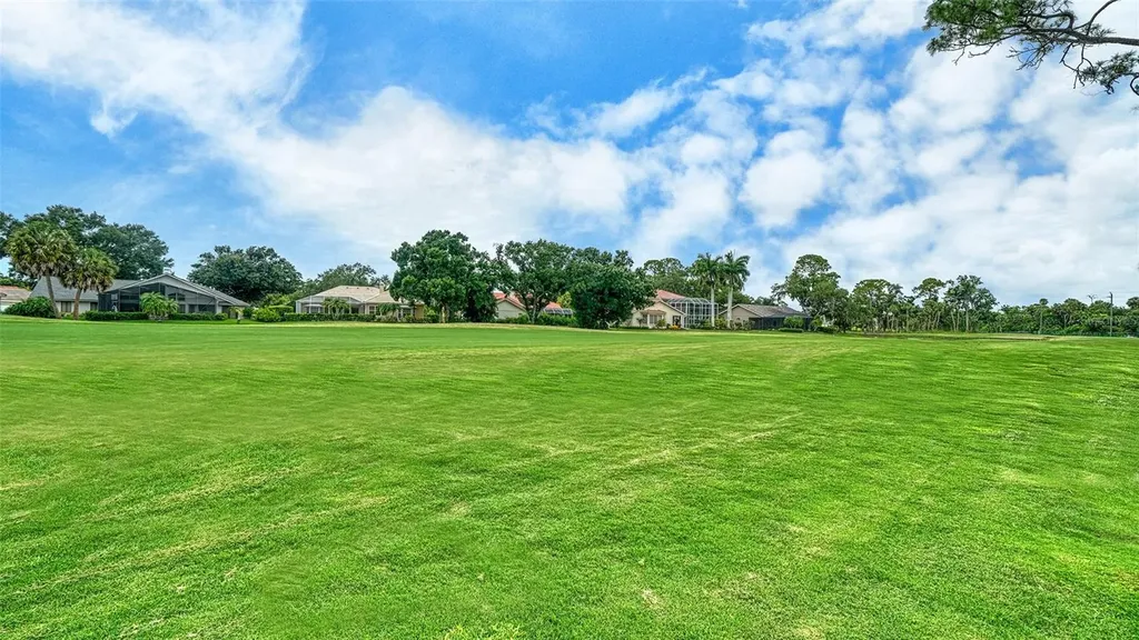 6281 Timberlake Drive Sarasota FL 34243